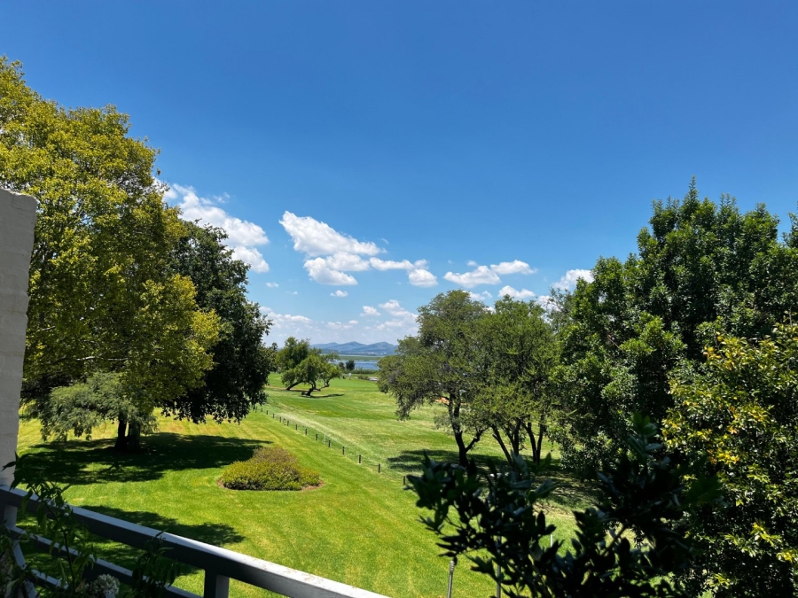 2 Bedroom Property for Sale in Caribbean Beach Club North West